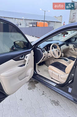 Внедорожник / Кроссовер Nissan Rogue 2014 в 