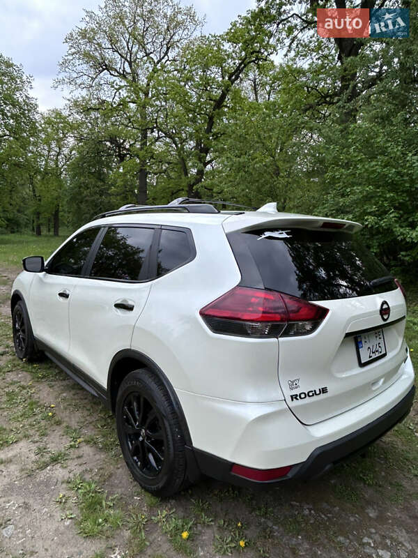 Позашляховик / Кросовер Nissan Rogue 2018 в Білій Церкві