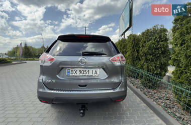 Внедорожник / Кроссовер Nissan Rogue 2015 в 