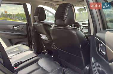 Внедорожник / Кроссовер Nissan Rogue 2015 в 