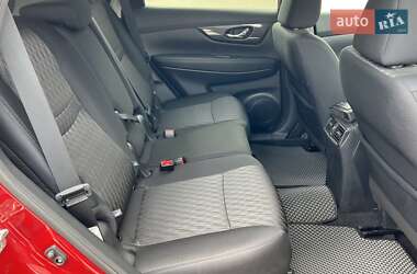 Внедорожник / Кроссовер Nissan Rogue 2020 в 