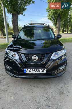 Внедорожник / Кроссовер Nissan Rogue 2018 в Харькове