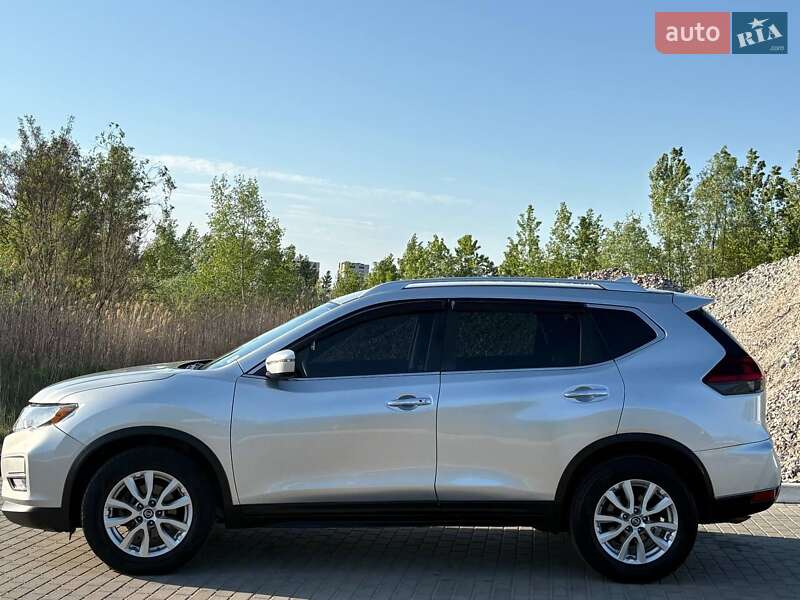 Позашляховик / Кросовер Nissan Rogue 2019 в Полтаві