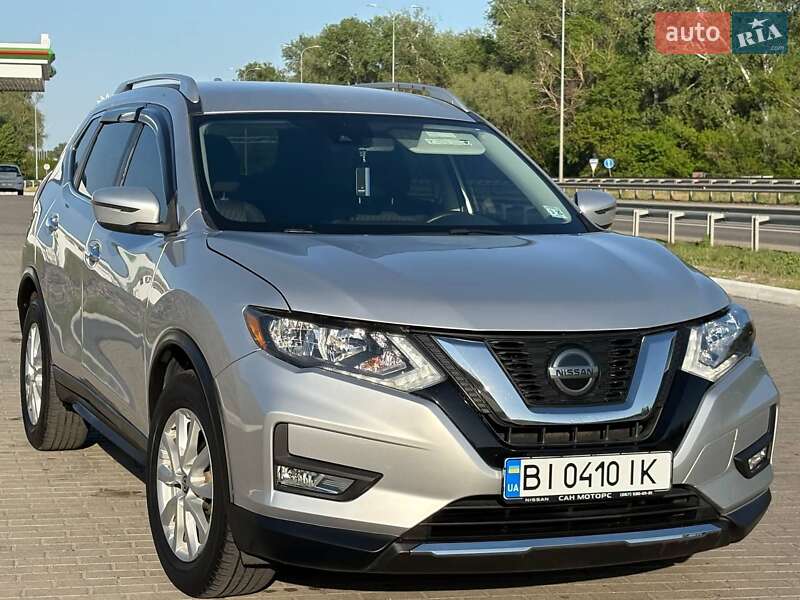Позашляховик / Кросовер Nissan Rogue 2019 в Полтаві