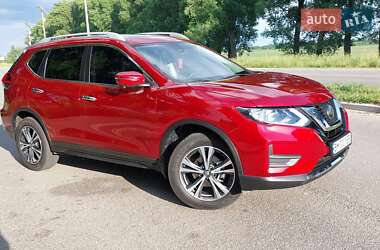 Внедорожник / Кроссовер Nissan Rogue 2018 в Ромнах
