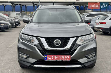 Позашляховик / Кросовер Nissan Rogue 2018 в 