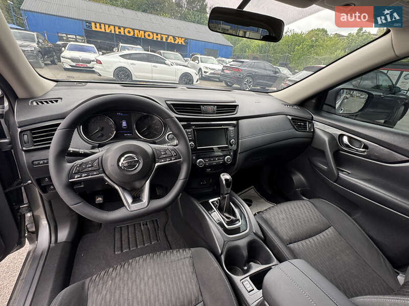 Позашляховик / Кросовер Nissan Rogue 2018 в Львові