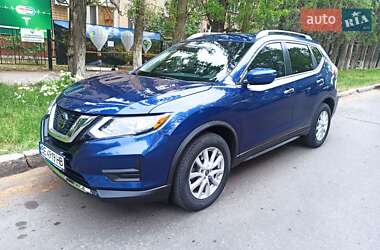 Позашляховик / Кросовер Nissan Rogue 2018 в Миколаєві