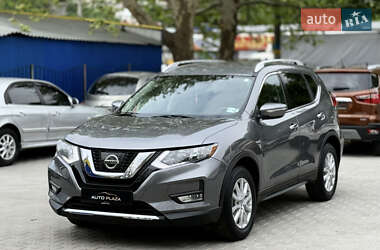 Позашляховик / Кросовер Nissan Rogue 2017 в 