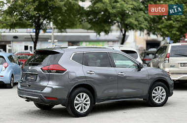 Позашляховик / Кросовер Nissan Rogue 2017 в 
