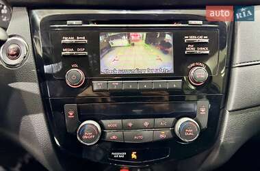 Позашляховик / Кросовер Nissan Rogue 2016 в 