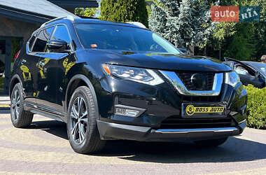 Позашляховик / Кросовер Nissan Rogue 2017 в Львові