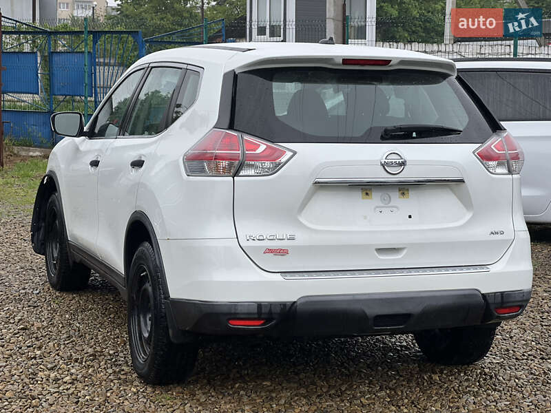 Позашляховик / Кросовер Nissan Rogue 2016 в 