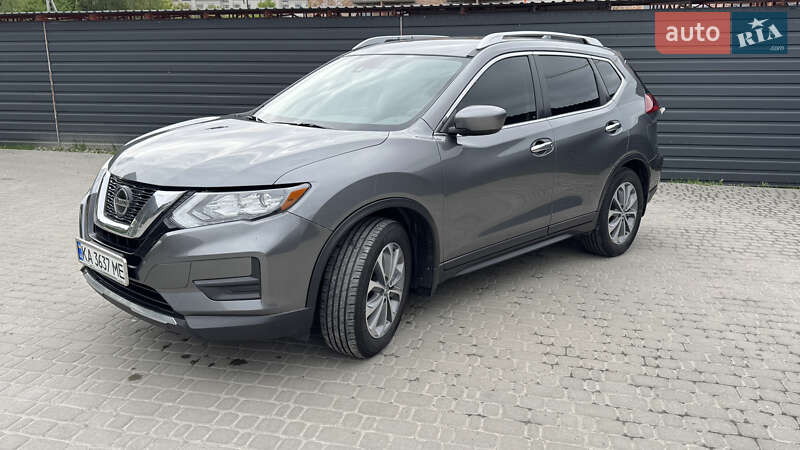 Позашляховик / Кросовер Nissan Rogue 2020 в Києві