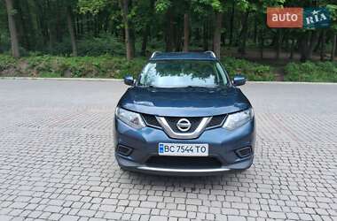 Внедорожник / Кроссовер Nissan Rogue 2016 в Львове
