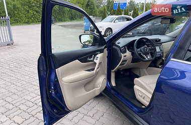 Внедорожник / Кроссовер Nissan Rogue 2020 в 