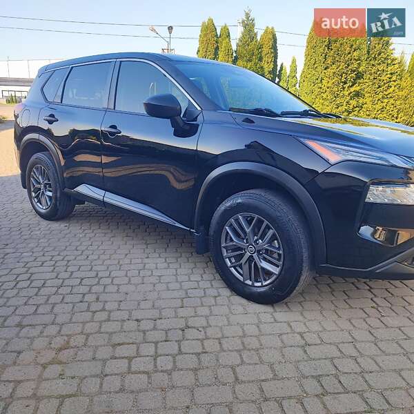 Позашляховик / Кросовер Nissan Rogue 2021 в Львові