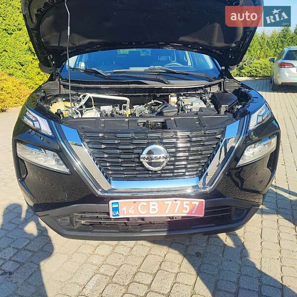Позашляховик / Кросовер Nissan Rogue 2021 в Львові