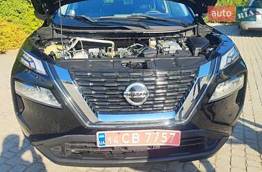 Внедорожник / Кроссовер Nissan Rogue 2021 в 