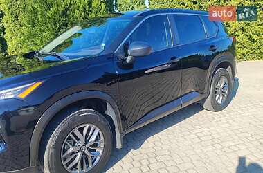 Внедорожник / Кроссовер Nissan Rogue 2021 в 
