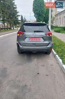 Внедорожник / Кроссовер Nissan Rogue 2019 в 