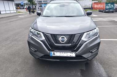 Позашляховик / Кросовер Nissan Rogue 2017 в 