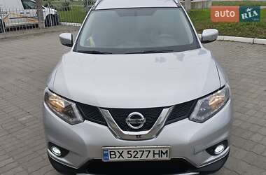 Позашляховик / Кросовер Nissan Rogue 2015 в 