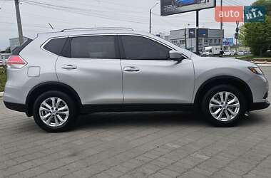 Позашляховик / Кросовер Nissan Rogue 2015 в 