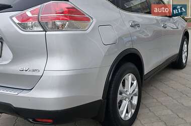 Позашляховик / Кросовер Nissan Rogue 2015 в 