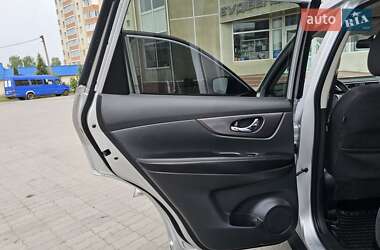 Позашляховик / Кросовер Nissan Rogue 2015 в 