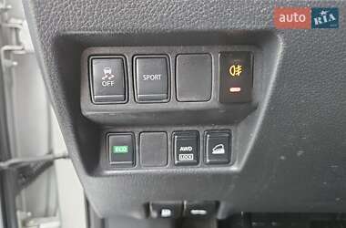 Позашляховик / Кросовер Nissan Rogue 2015 в 