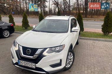 Внедорожник / Кроссовер Nissan Rogue 2018 в Тернополе