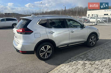 Позашляховик / Кросовер Nissan Rogue 2018 в 