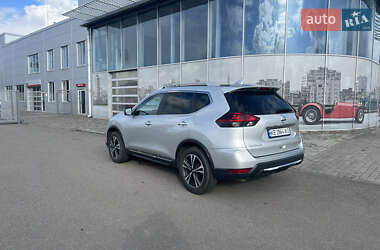 Позашляховик / Кросовер Nissan Rogue 2018 в 