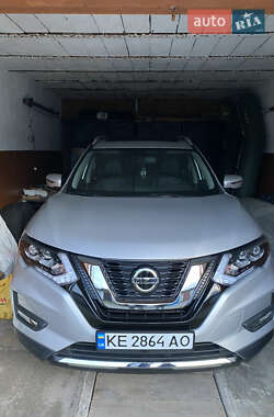 Позашляховик / Кросовер Nissan Rogue 2018 в 