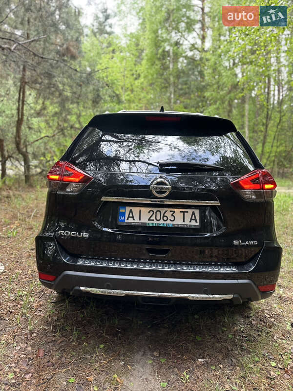 Внедорожник / Кроссовер Nissan Rogue 2019 в Киеве