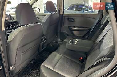 Внедорожник / Кроссовер Nissan Rogue 2020 в 