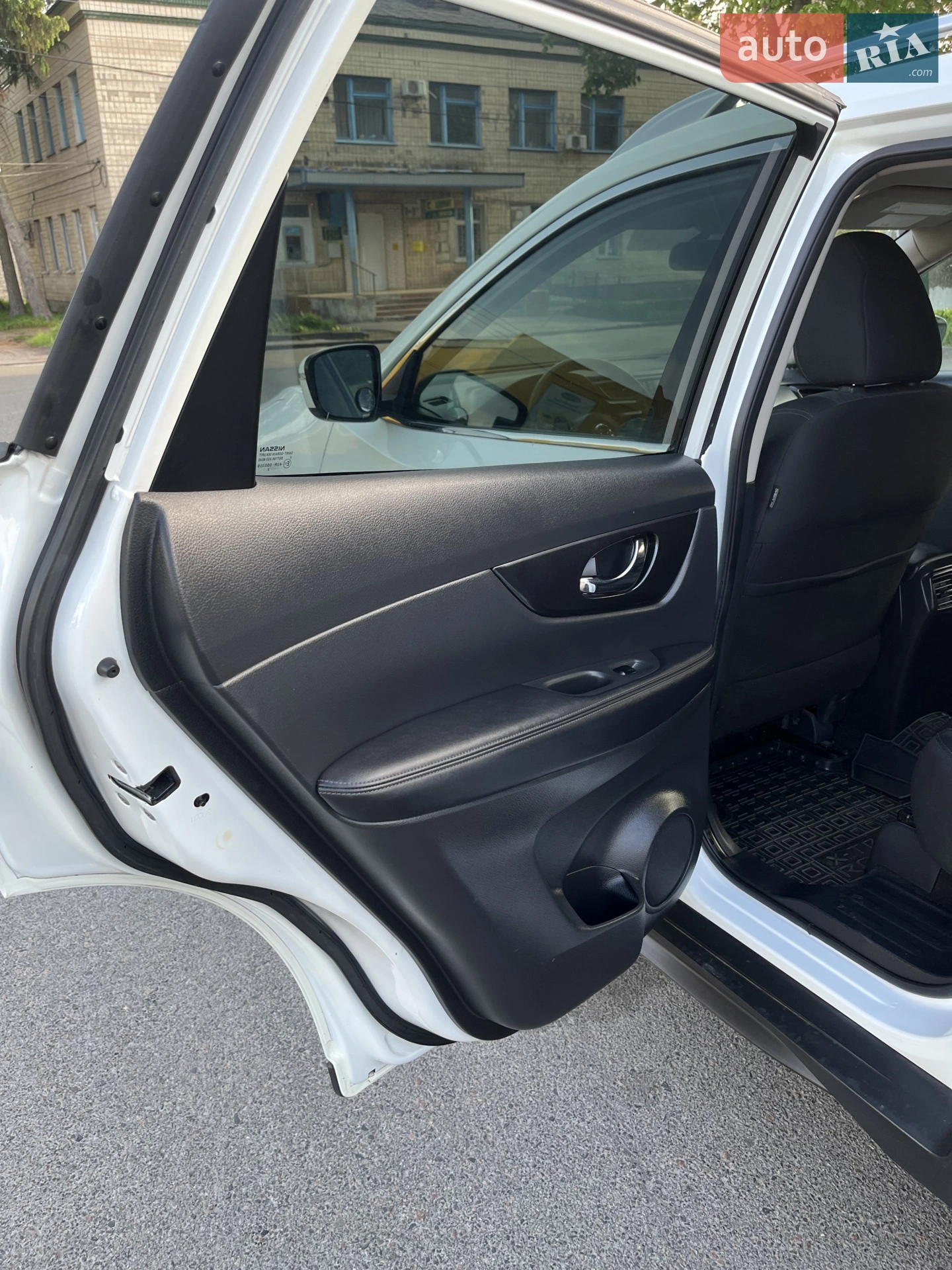 2018 Nissan Rogue - мініатюра 37