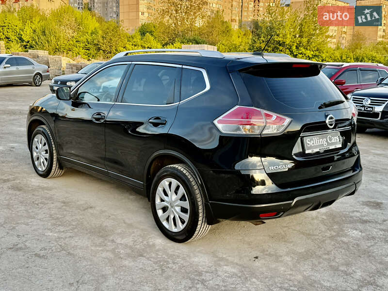 Позашляховик / Кросовер Nissan Rogue 2015 в Рівному