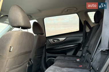 Позашляховик / Кросовер Nissan Rogue 2015 в 