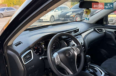 Позашляховик / Кросовер Nissan Rogue 2015 в 