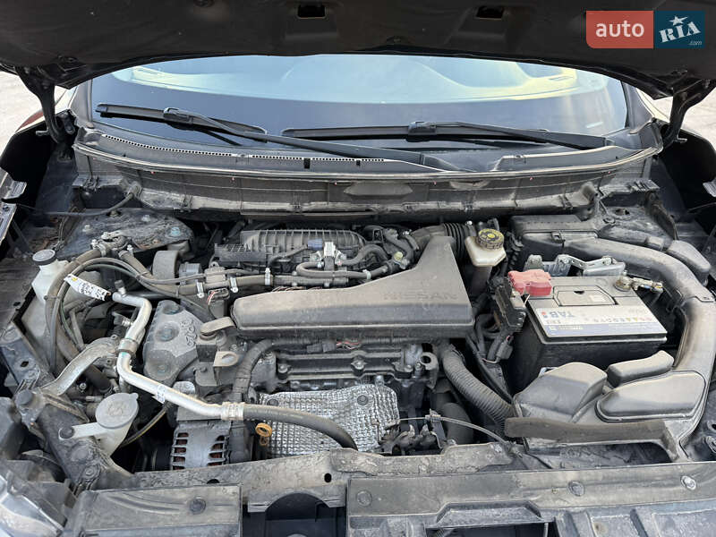 Позашляховик / Кросовер Nissan Rogue 2015 в Рівному