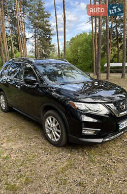 Позашляховик / Кросовер Nissan Rogue 2020 в Ромнах