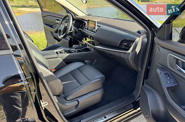 Позашляховик / Кросовер Nissan Rogue 2020 в 