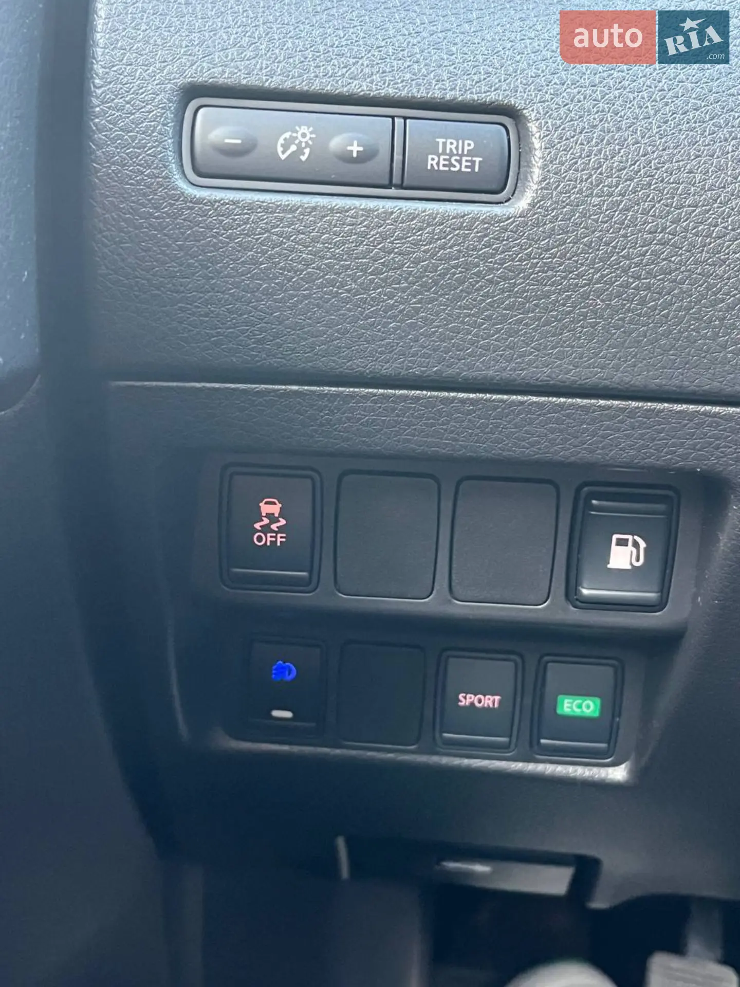 2018 Nissan Rogue - мініатюра 15
