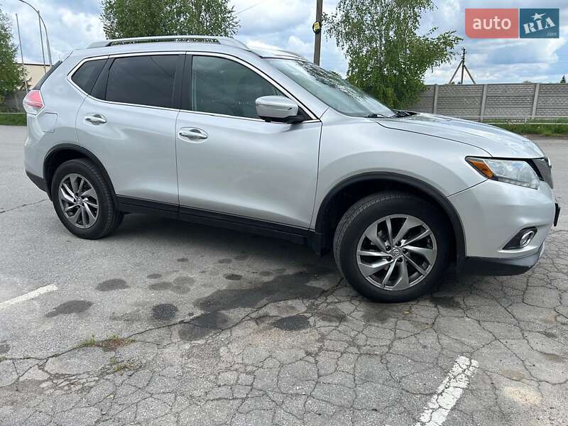 Внедорожник / Кроссовер Nissan Rogue 2015 в Виннице
