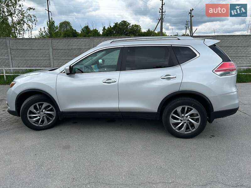 Внедорожник / Кроссовер Nissan Rogue 2015 в Виннице