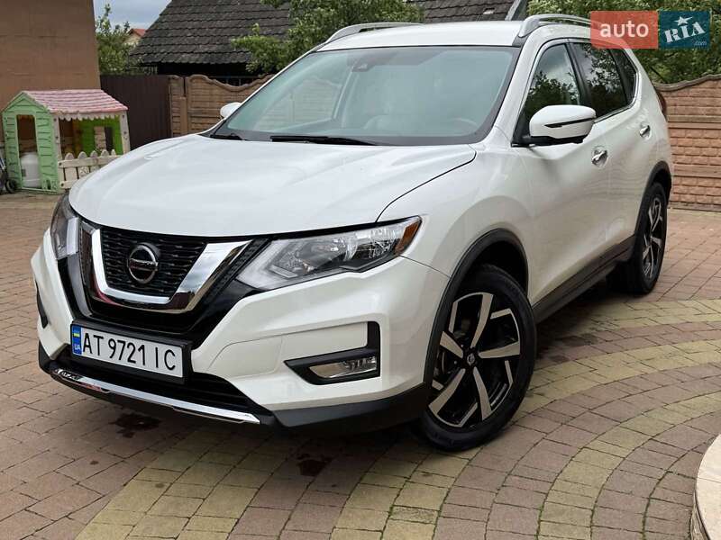 Позашляховик / Кросовер Nissan Rogue 2019 в 
