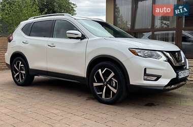 Позашляховик / Кросовер Nissan Rogue 2019 в 