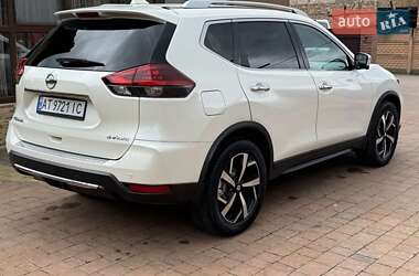 Позашляховик / Кросовер Nissan Rogue 2019 в 